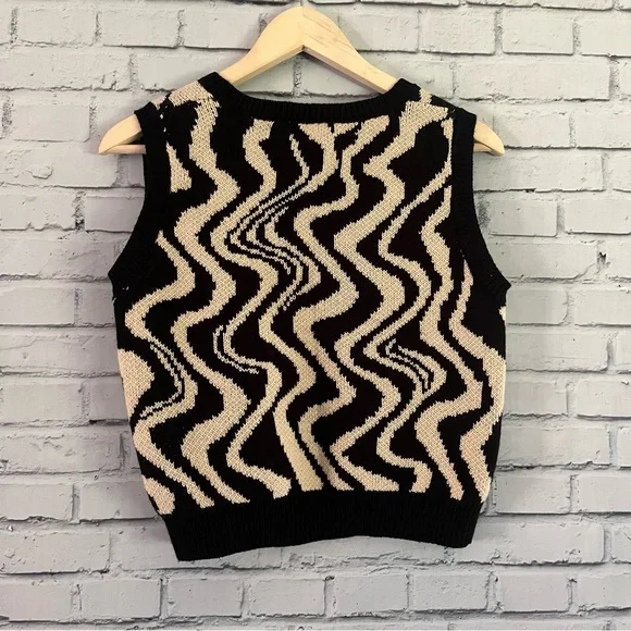 Black and Cream Retro Trippy‎ Y2K Vest - Picture 2 of 5